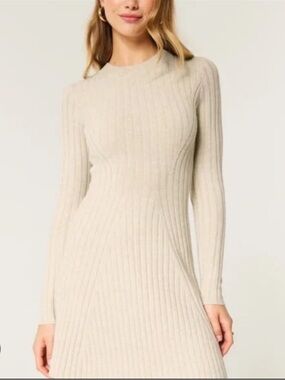Hollister Cream Ribbed Mock Neck Long Sleeve Dress